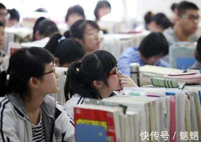 四川省有好多人复读高中