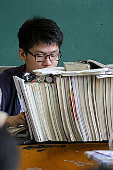 内江中学高考复读一般能提高多少分