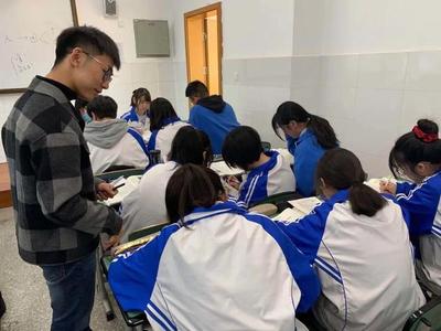 双流棠湖中学如何高考复读