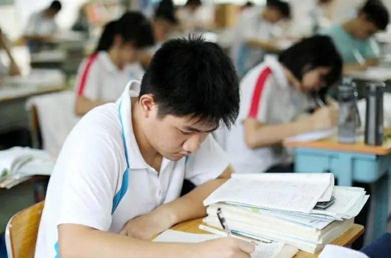 达州宣汉中学高考复读注意事项